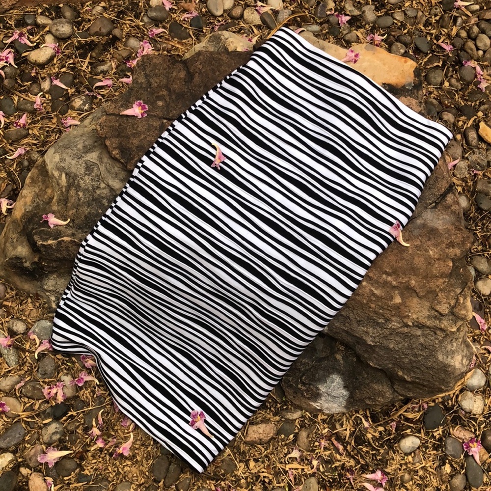 High waisted stretch pencil skirt